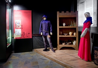 Muzeum Ziemi Kodzkiej (zapraszamy od 10.00-17.00)