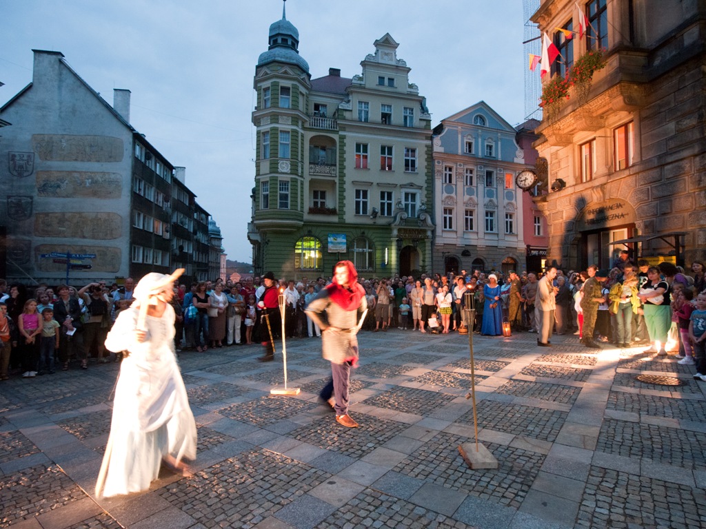 Muzeum Ziemi Kodzkiej (zapraszamy od 10.00-17.00)